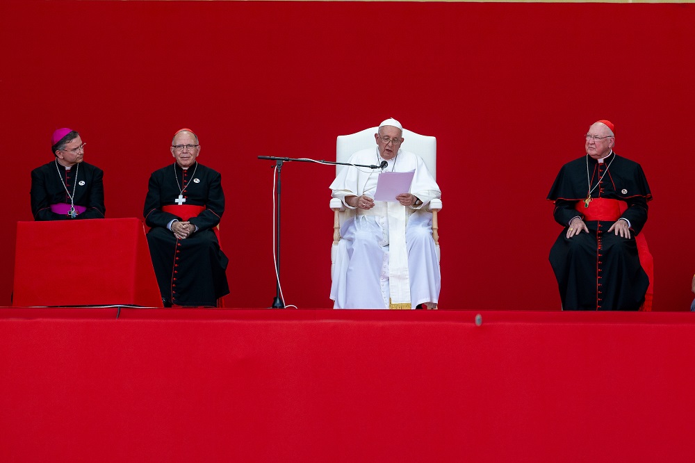 O Papa Francisco no encontro com os voluntários